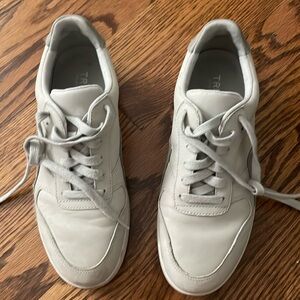 Everlane sneakers